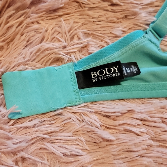 Body by Victoria Full Coverage Uplift Bra - Picture 3 of 8